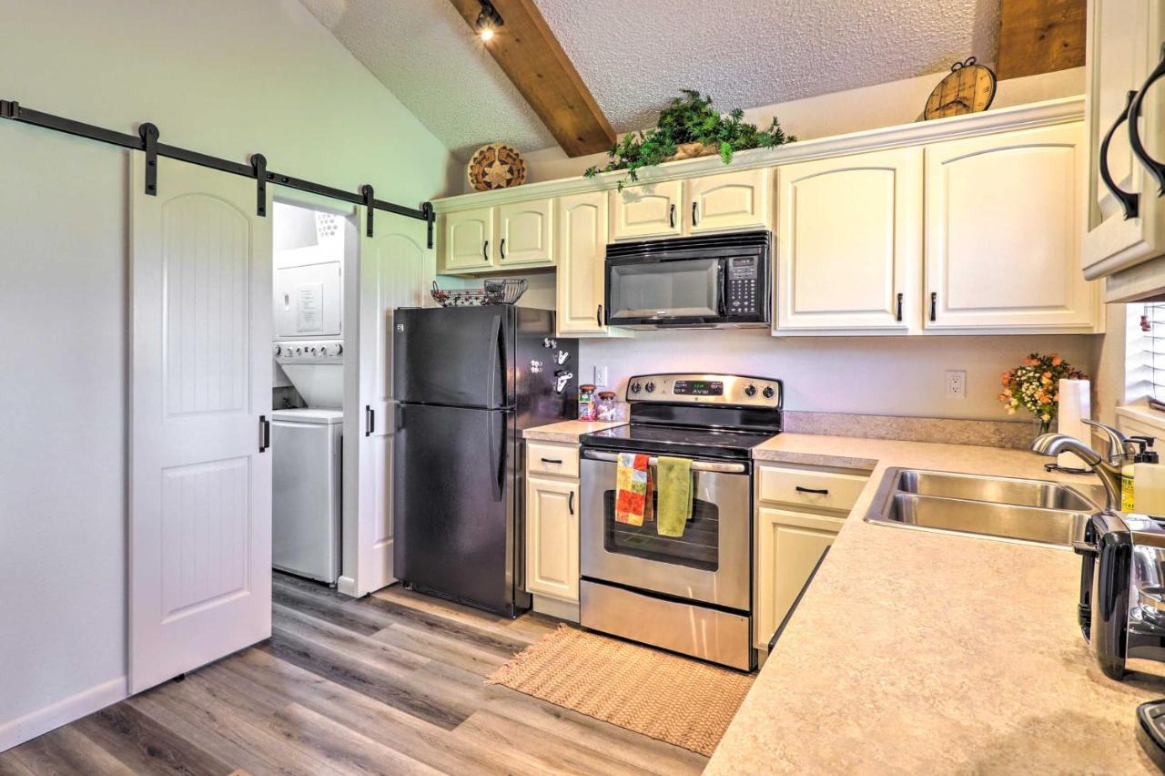 Cozy Pagosa Springs Townhome Fire Pit And Patio! Exterior photo